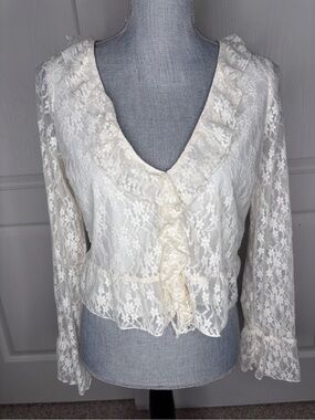 American Eagle Lace Ruffle V-Neck Women’s Top in Ivory Size S